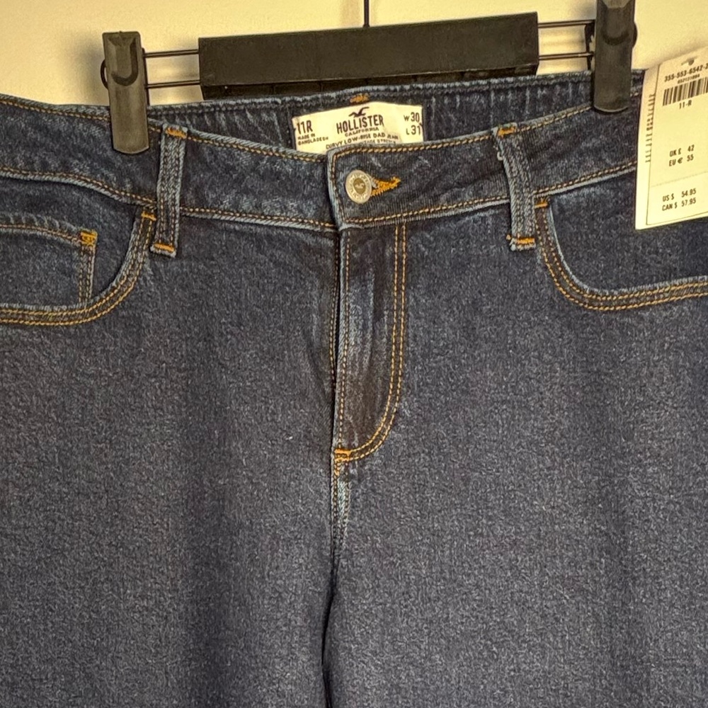 Brand new with tags! Hollister Women's Dark Blue Jeans - Picture 2 of 9